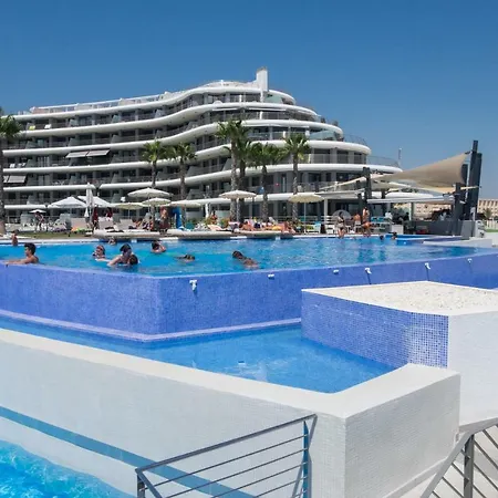 Gorgeous Infinity View Apartmán